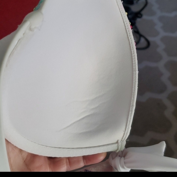 Victoria secret 36c swimsuit tops - Picture 2 of 9